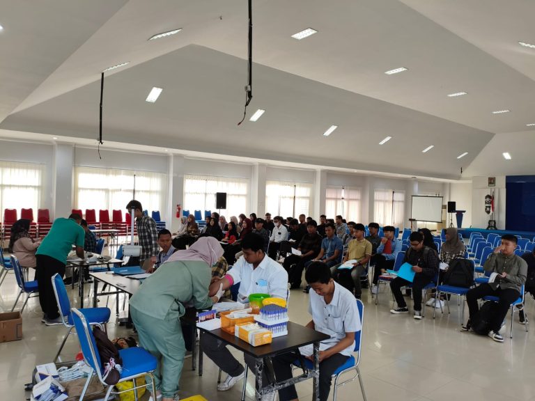 Pelaksanaan Giat Tes Kesehatan Bagi Calon Mahasiswa Baru Poltekba