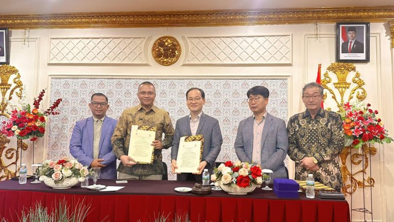 Penandatanganan MoU Poltekba dengan Hanbat National University
